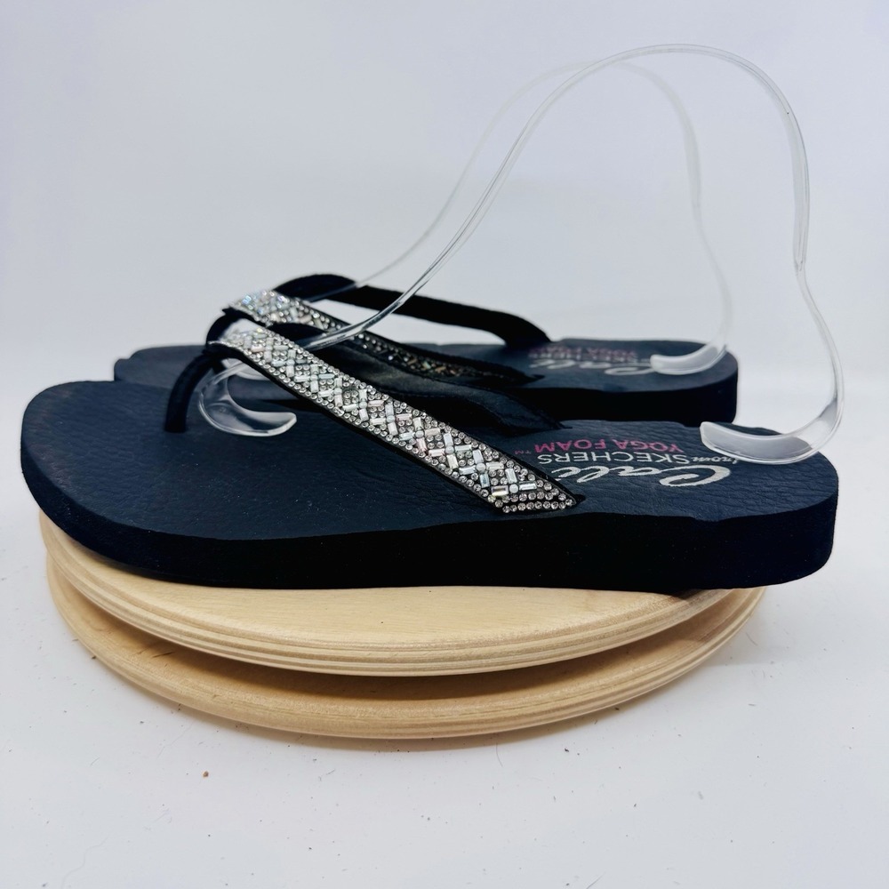 Skechers meditation Yoga Foam Flip Flops Womens 9 Black Rhinestone Sandals shoes